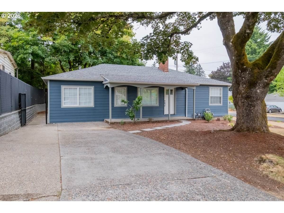 1009 113TH Ave - Photo 1