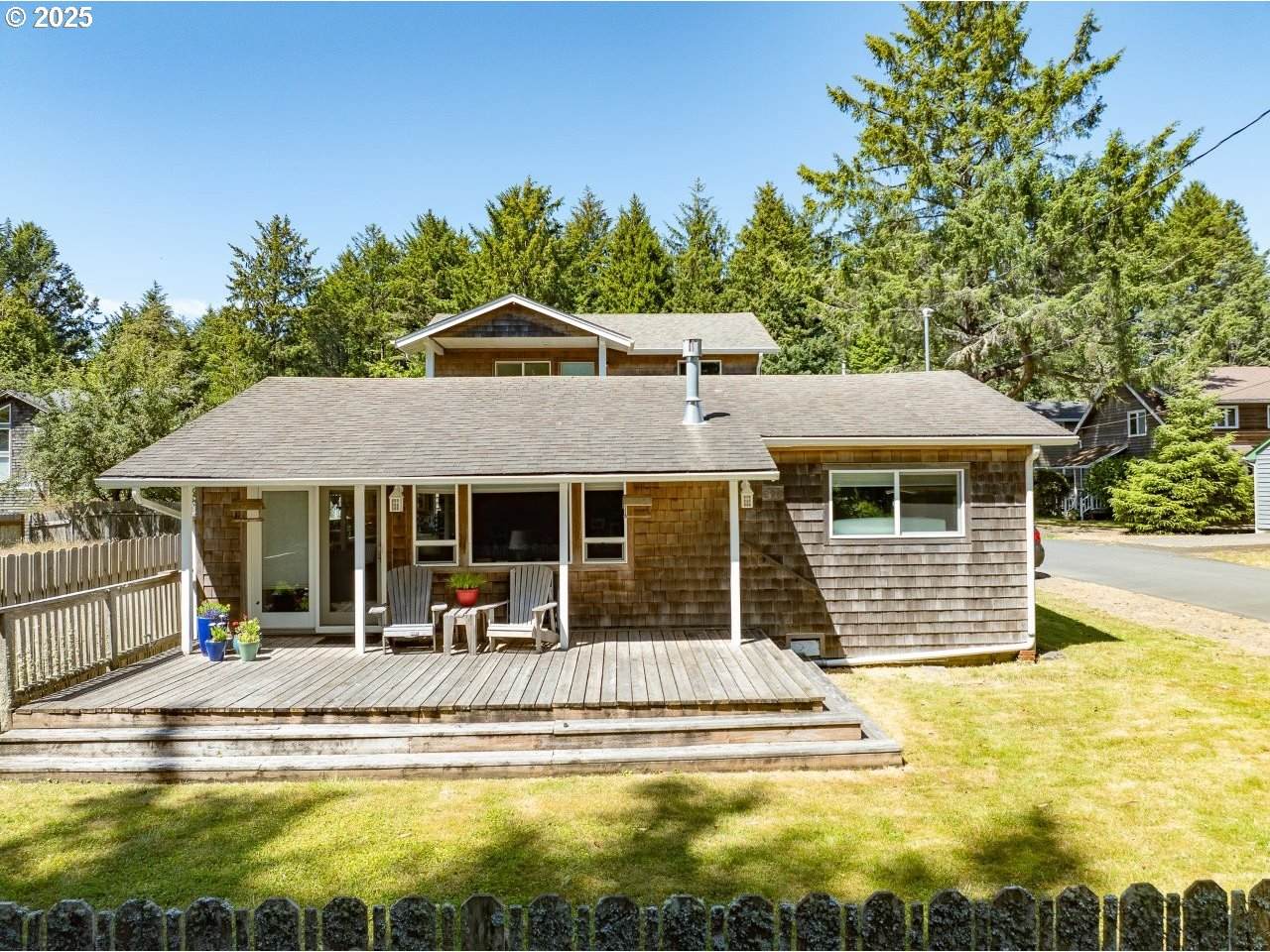 296 Jackson St - Photo 1