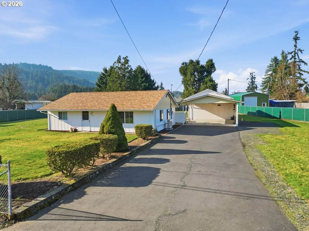 87856 Cedar Flat Rd - Photo 1