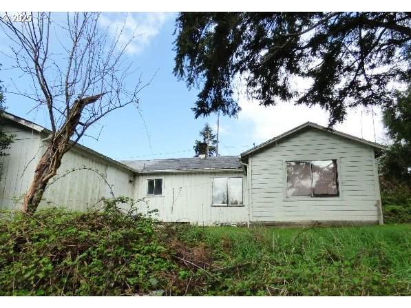 511 9TH Ave - Photo 1