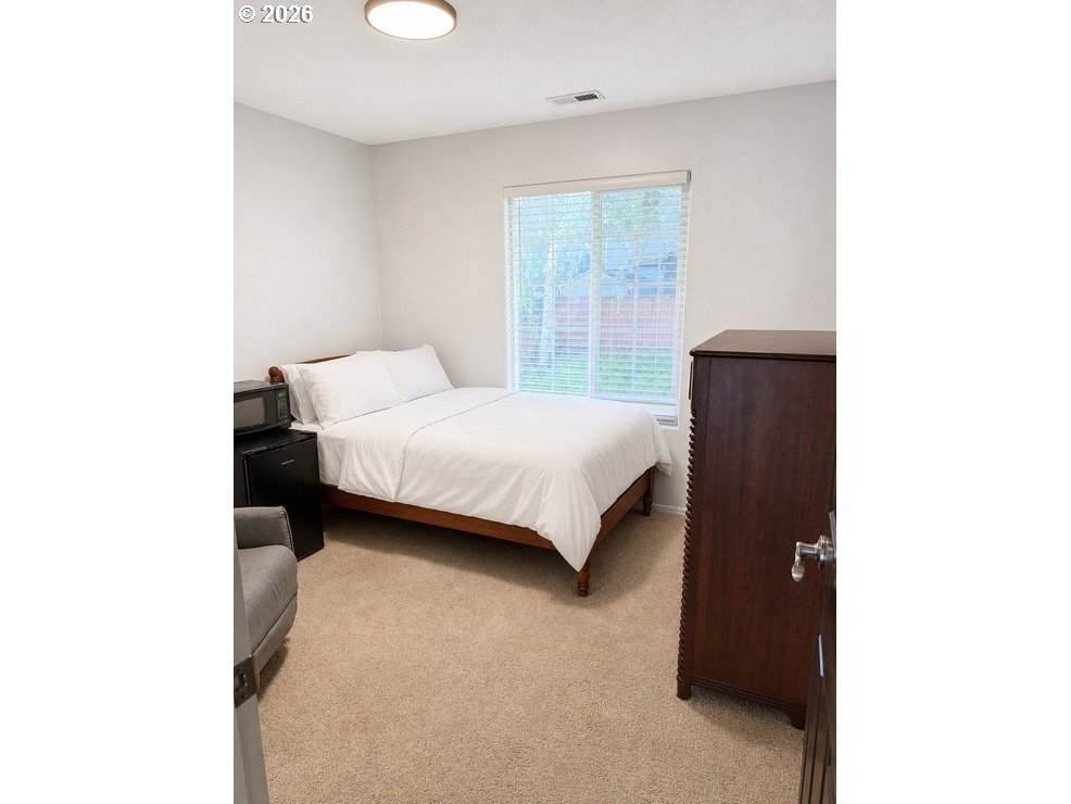https://bt-photos.global.ssl.fastly.net/portland/orig_boomver_1_118929107-2.jpg