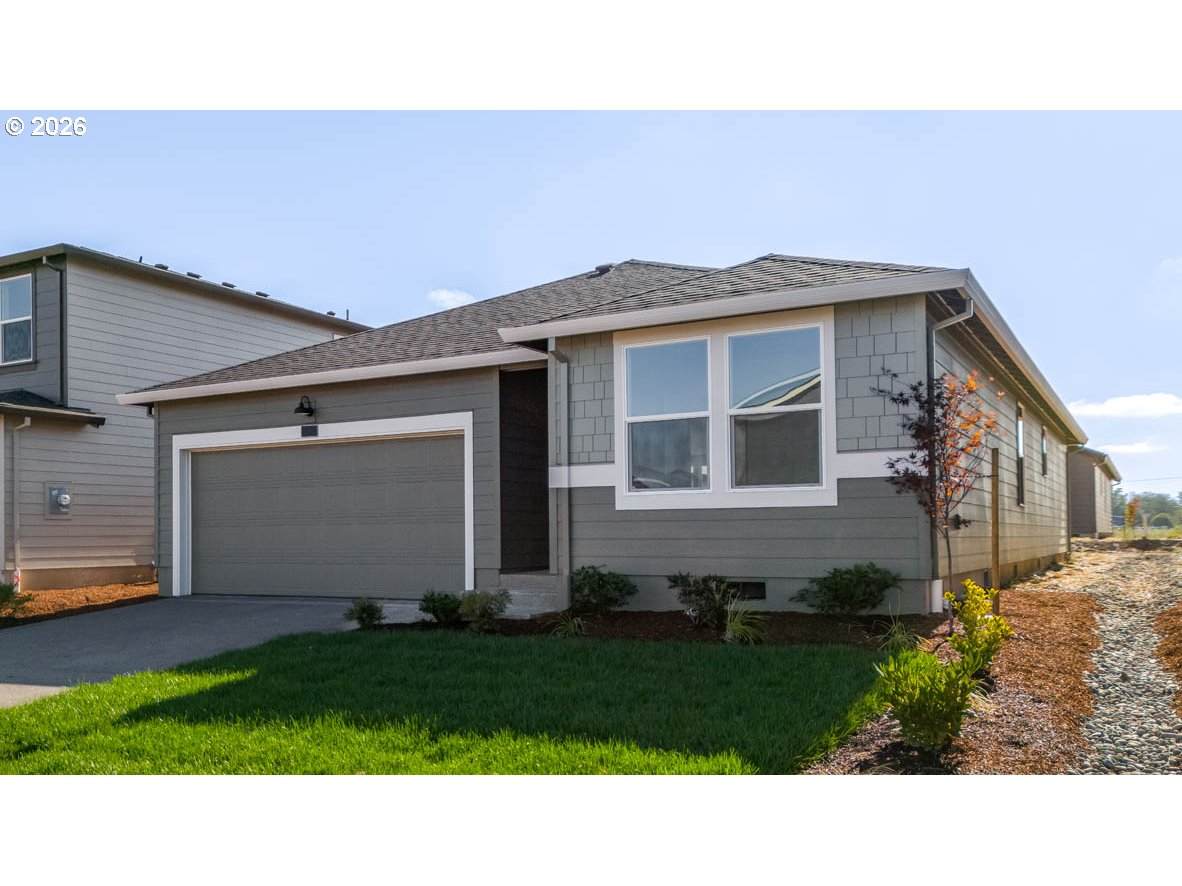 337 Stella St - Photo 1