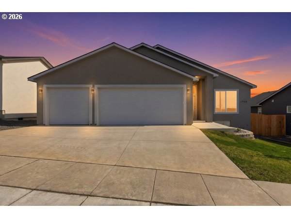 1764 9TH Pl - Photo 1