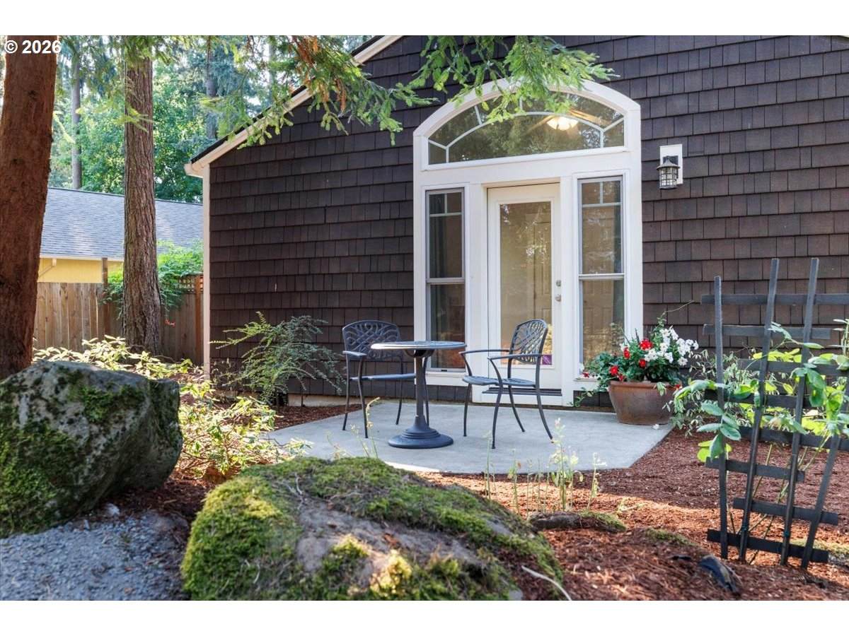 https://bt-photos.global.ssl.fastly.net/portland/orig_boomver_1_141652074-2.jpg