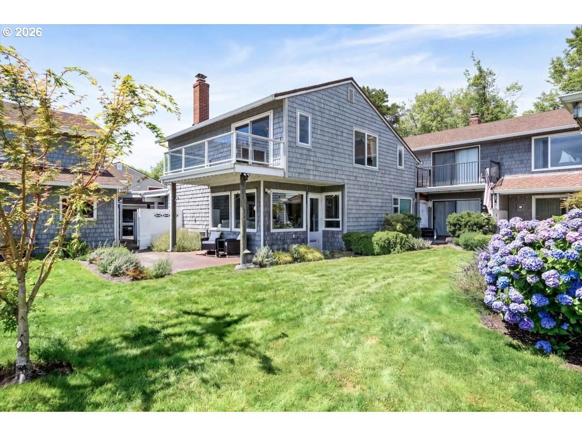 520 Hayden Bay Dr - Photo 1