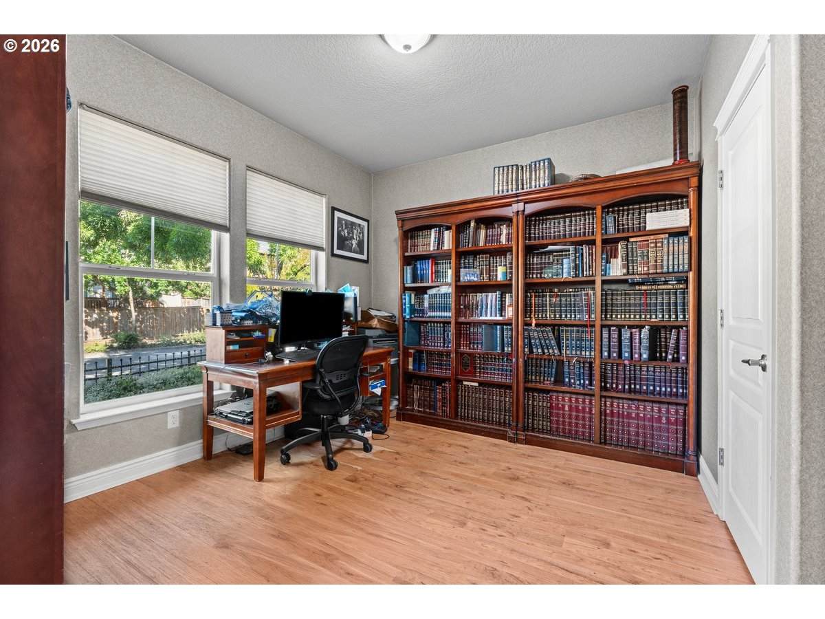 https://bt-photos.global.ssl.fastly.net/portland/orig_boomver_1_152881785-2.jpg
