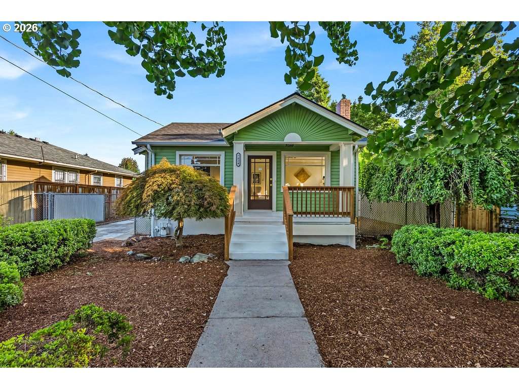 https://bt-photos.global.ssl.fastly.net/portland/orig_boomver_1_158344547-2.jpg