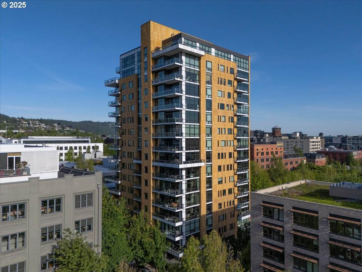 311 12TH Ave - Photo 1
