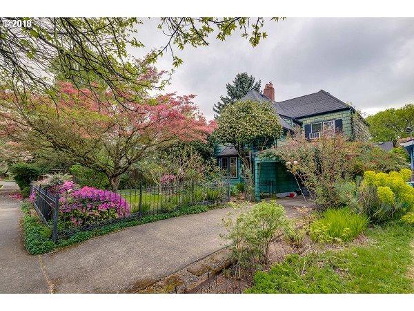 7828 35TH Ave - Photo 1