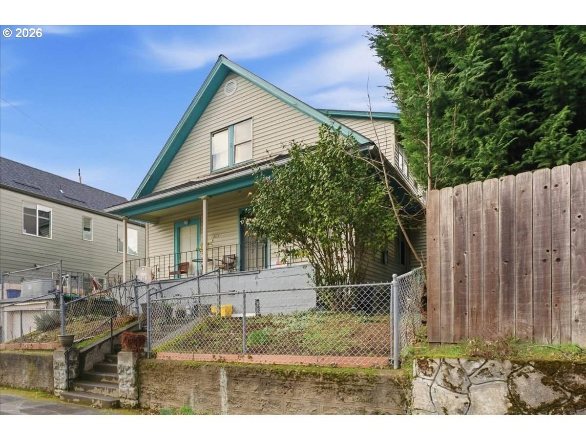 https://bt-photos.global.ssl.fastly.net/portland/orig_boomver_1_173752869-2.jpg