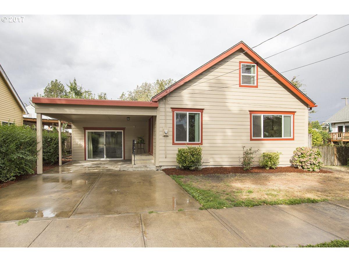 1015 Hembree St - Photo 1