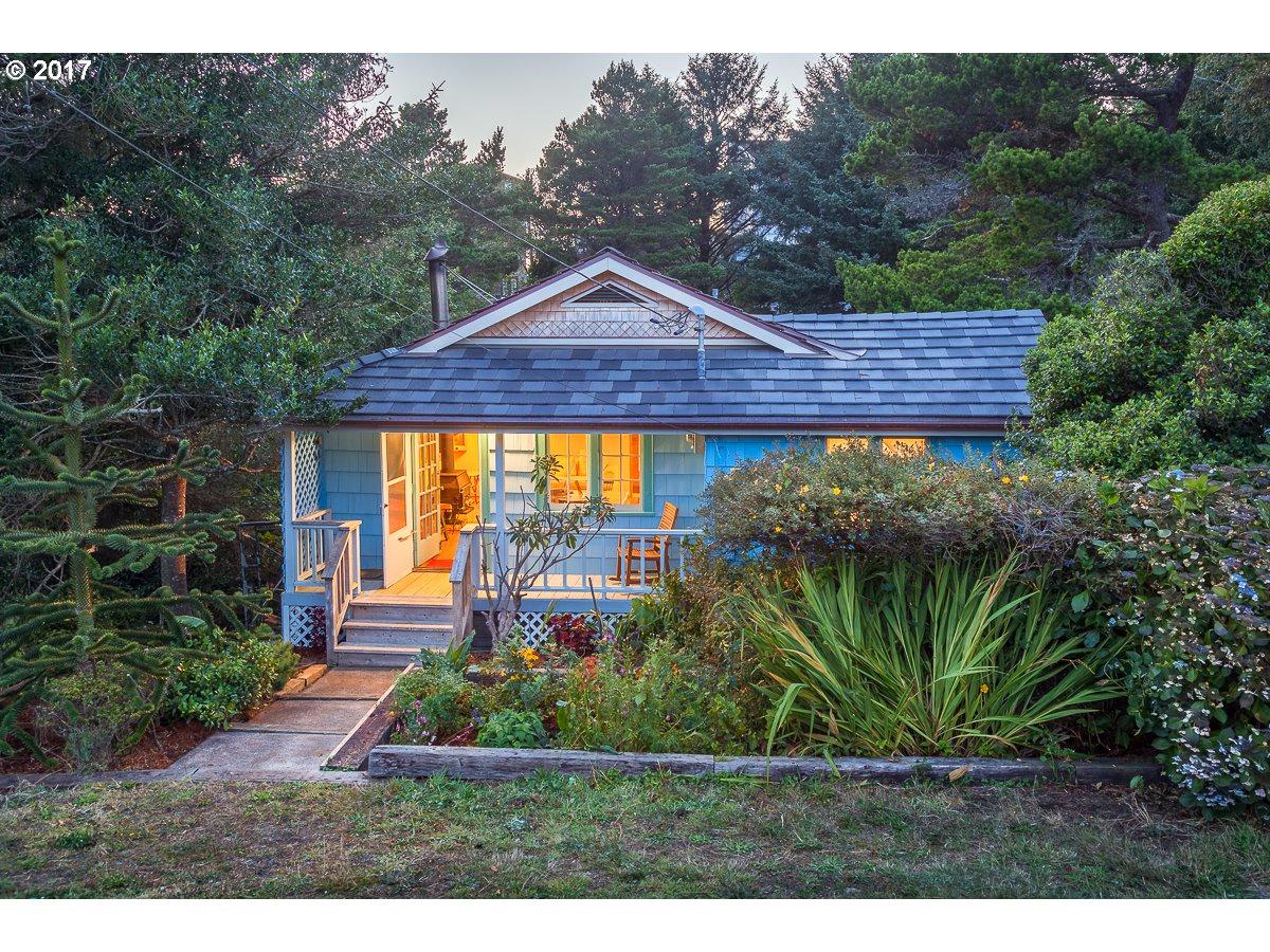 3025 Beach Ave - Photo 1