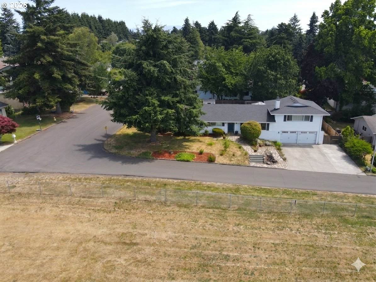 https://bt-photos.global.ssl.fastly.net/portland/orig_boomver_1_181087433-2.jpg