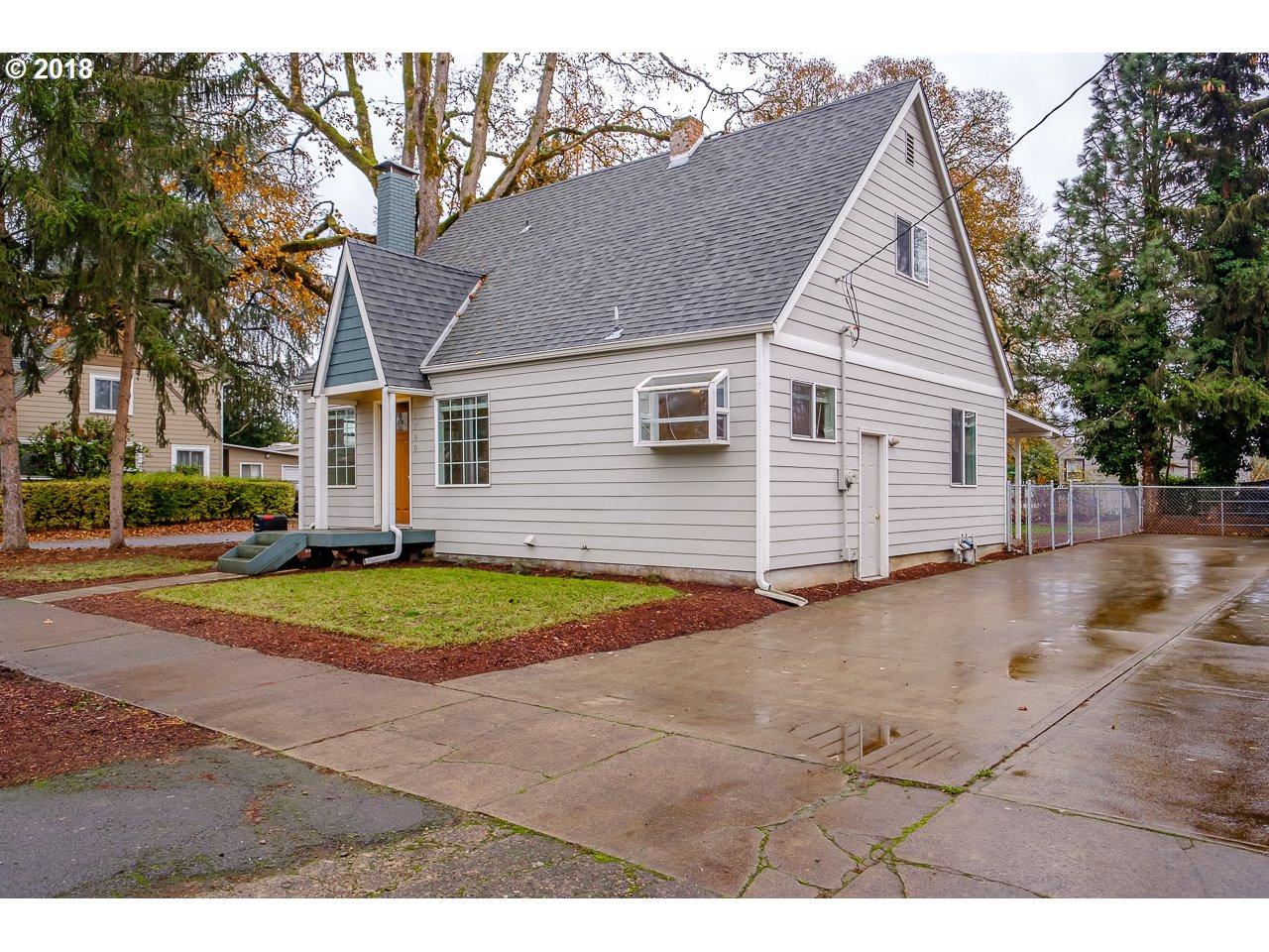 1790 Lee St - Photo 1
