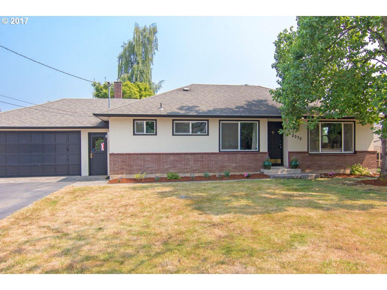 2070 192ND Ave - Photo 1
