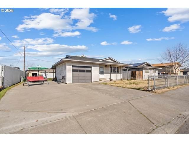 595 Wilshire Ave - Photo 1