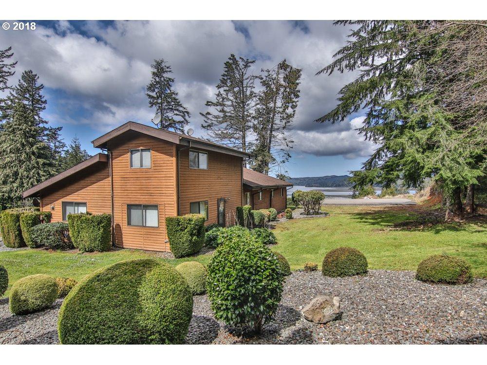 558 16TH Ave - Photo 1
