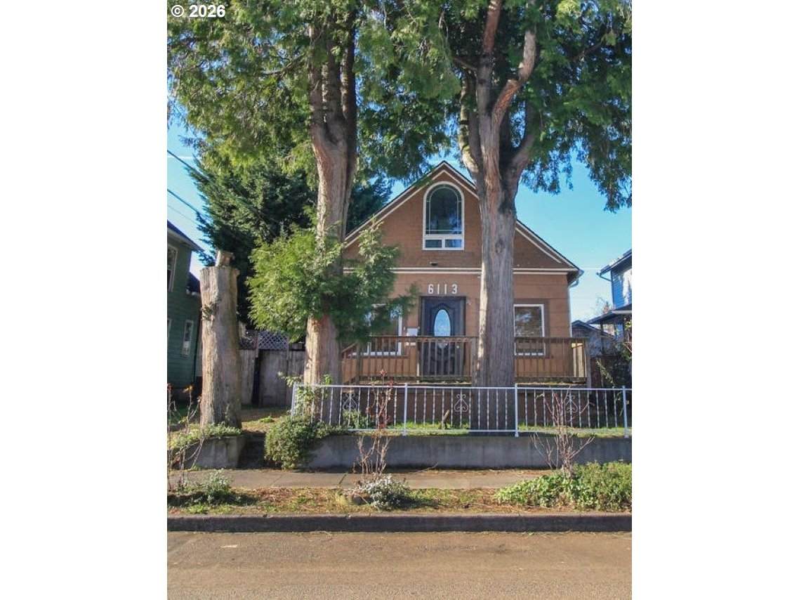 6113 89TH Ave - Photo 1