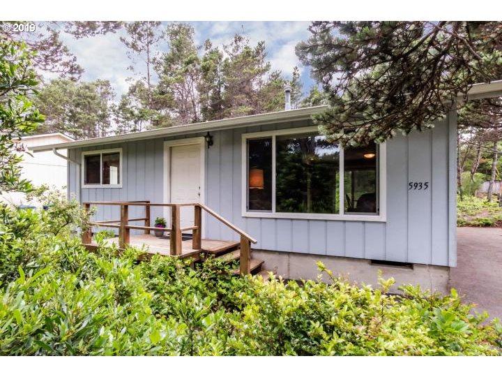 5935 Palisades Dr - Photo 1