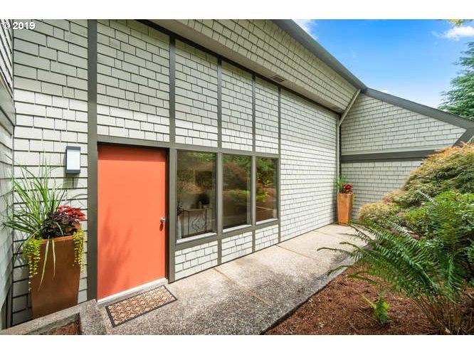 1803 Comus St - Photo 1