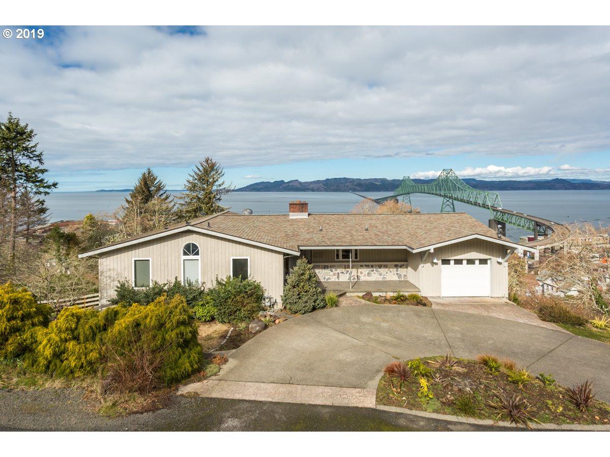 210 Grand Ave - Photo 1