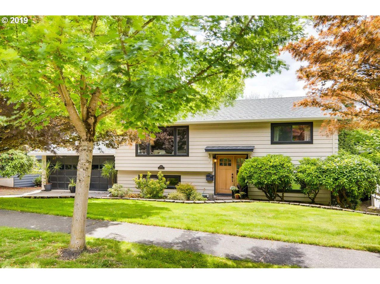 6155 Elm Ave - Photo 1