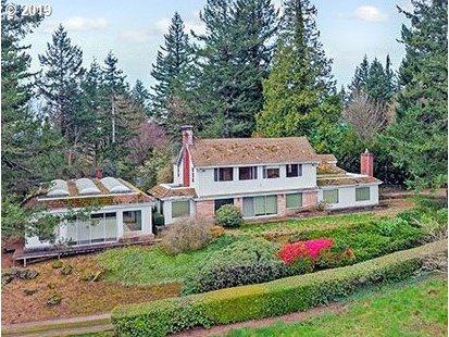429 Skyline Blvd - Photo 1