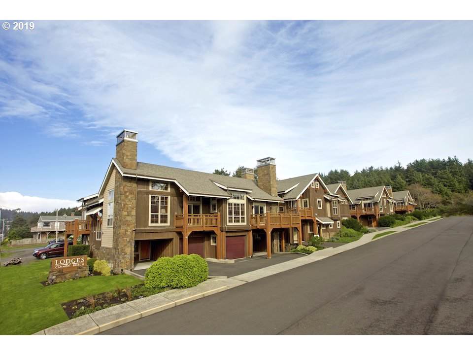 132 Surfcrest - Photo 1