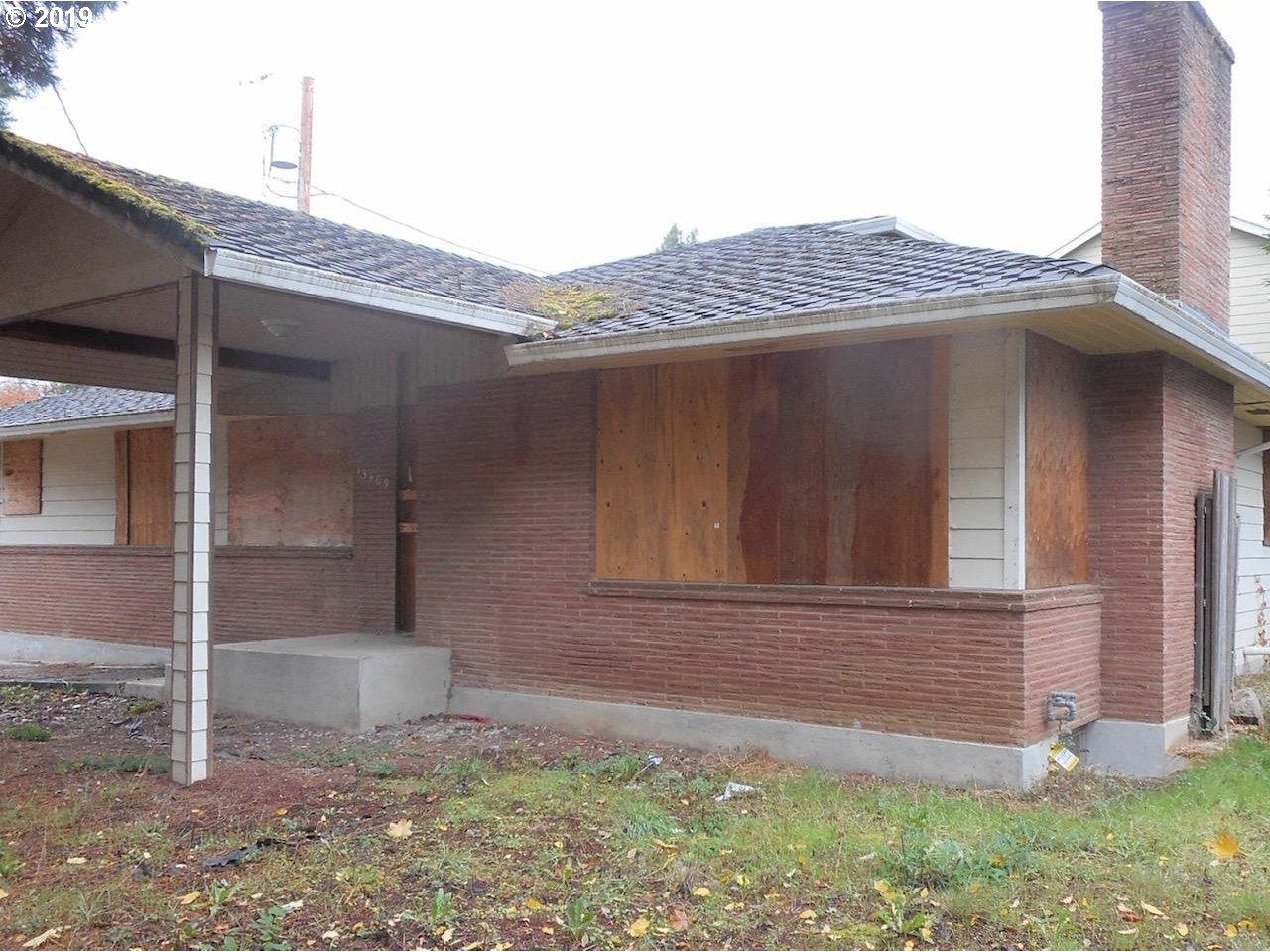 13409 Harold St - Photo 1
