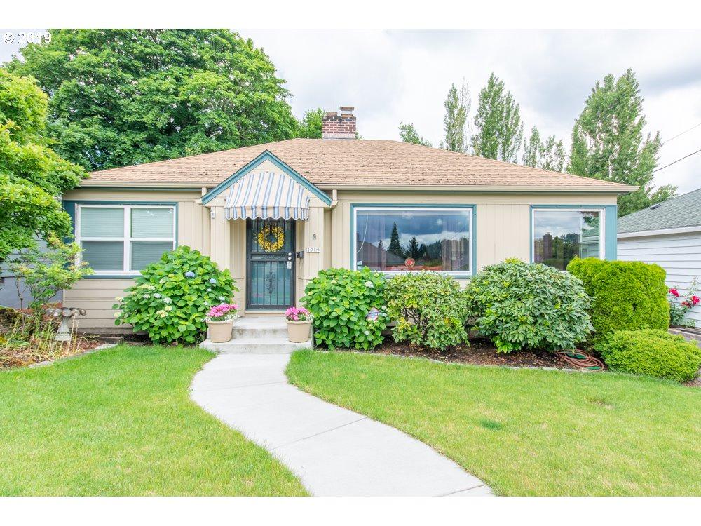 1919 75TH Ave - Photo 1
