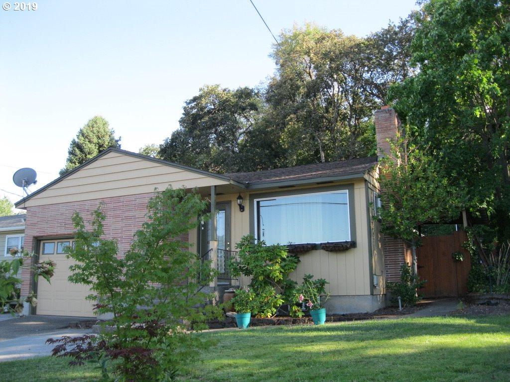 810 16TH Pl - Photo 1