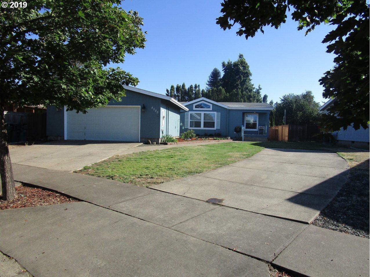4585 Ivy St - Photo 1