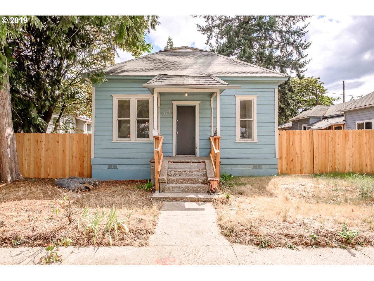 1374 Tripp St - Photo 1