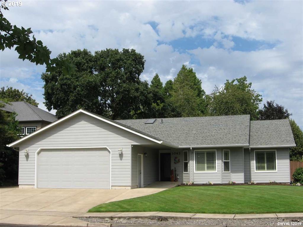 1043 Virginia St - Photo 1