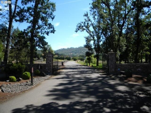 545 Cross Creek Dr - Photo 1