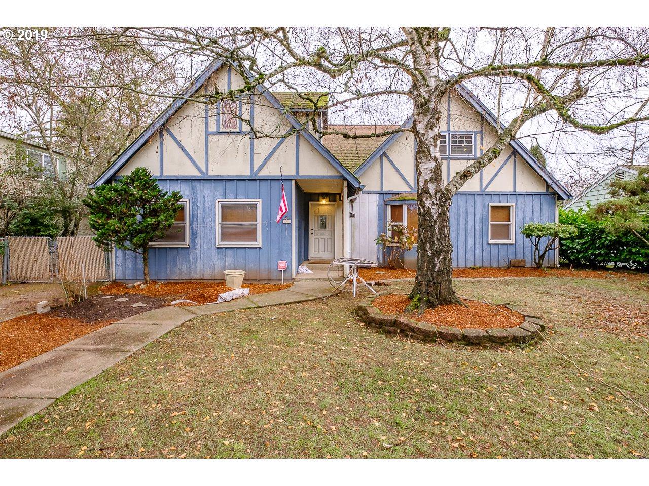 840 Park Ave - Photo 1