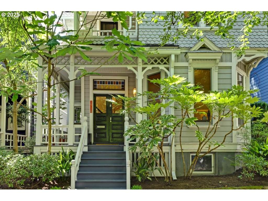 1710 Hoyt St - Photo 1