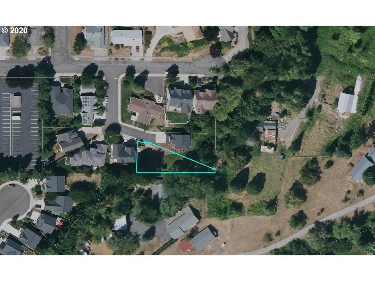 1616 42ND Ct - Photo 1