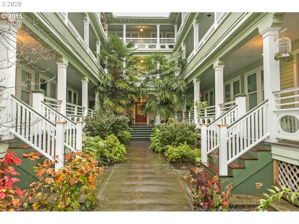 2127 Irving St - Photo 1