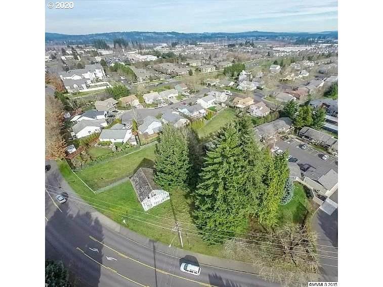 21742 Sherwood Blvd - Photo 1