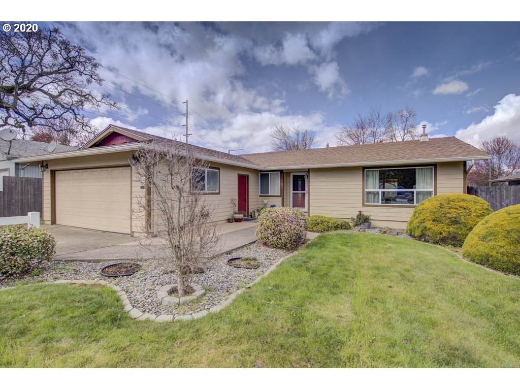 915 Barnes Ave - Photo 1