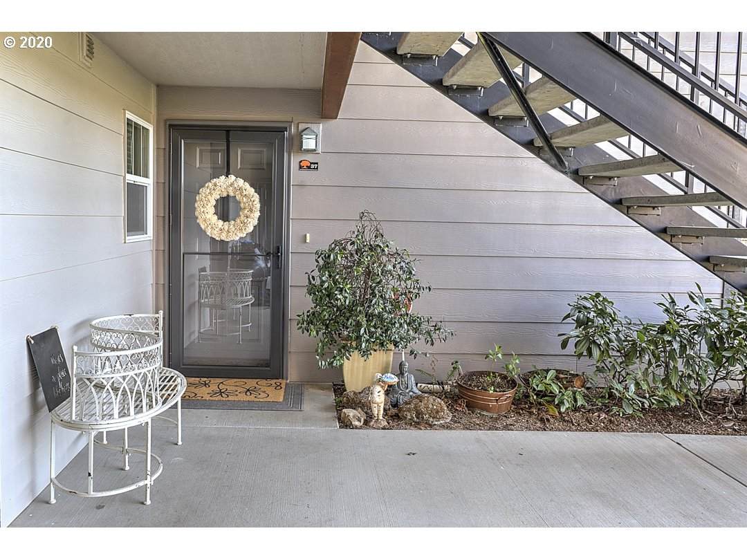 14019 20TH Ave - Photo 1