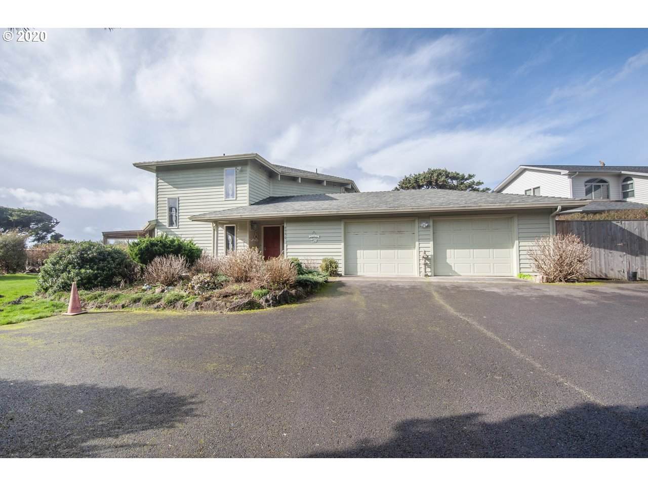 4990 Surf Pines Ln - Photo 1
