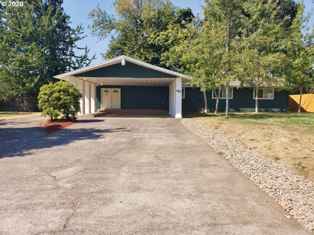 911 Sherwood Pl - Photo 1