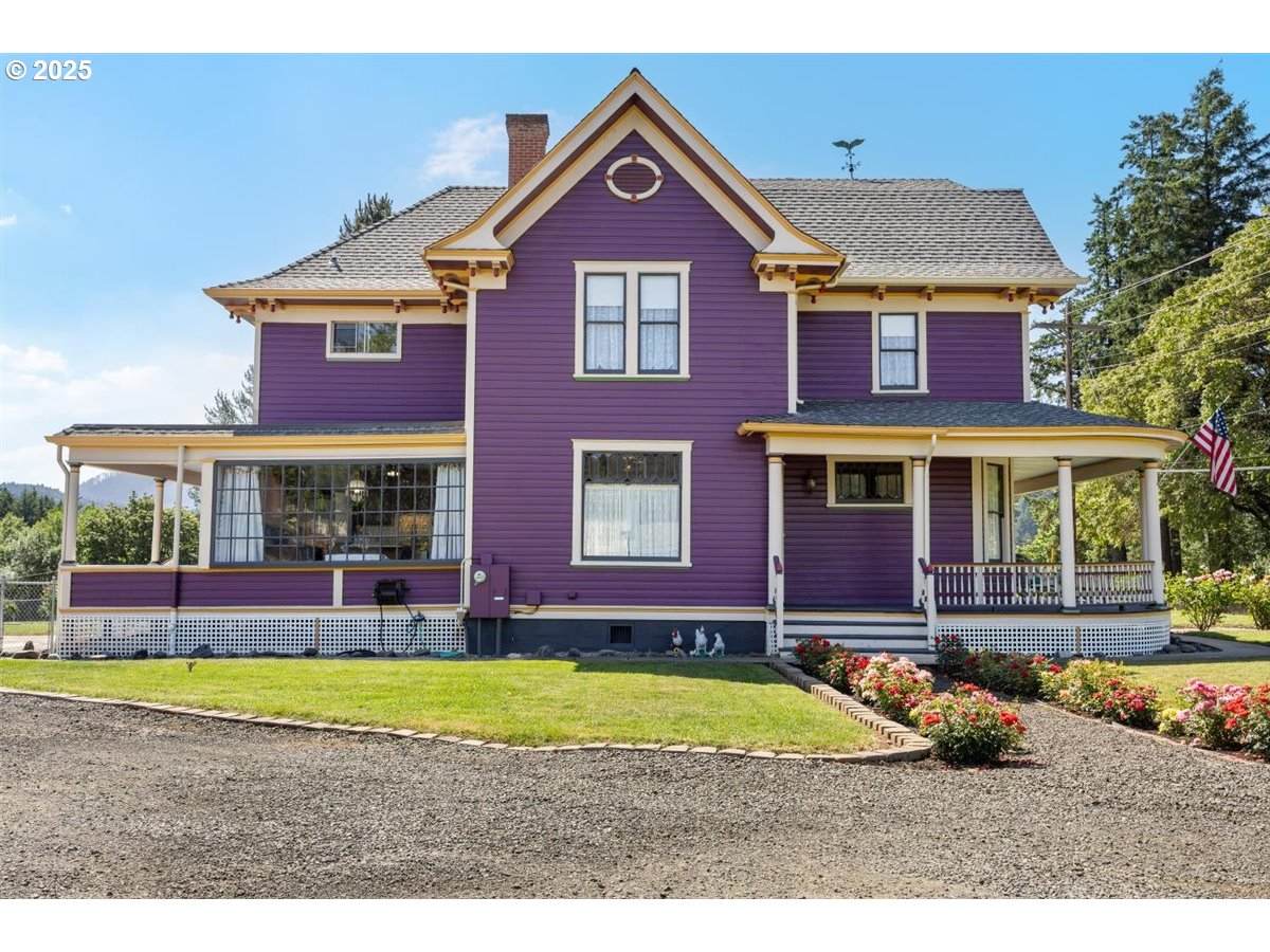 https://bt-photos.global.ssl.fastly.net/portland/orig_boomver_1_203028965-2.jpg