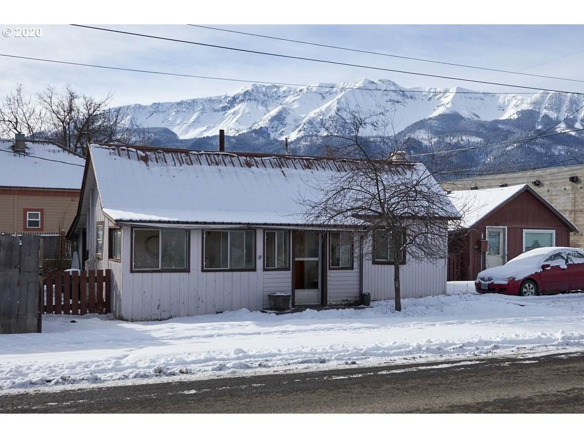 102 Wallowa Ave - Photo 1