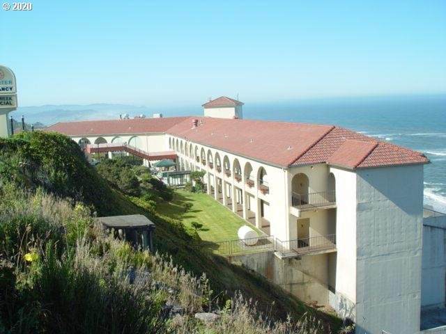 4009 Hwy 101 - Photo 1