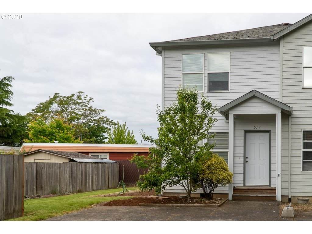 977 13TH Ave - Photo 1