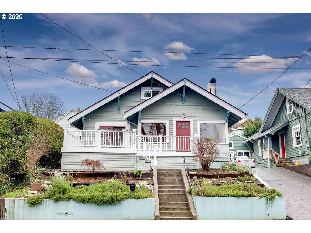 1359 Irving Ave - Photo 1