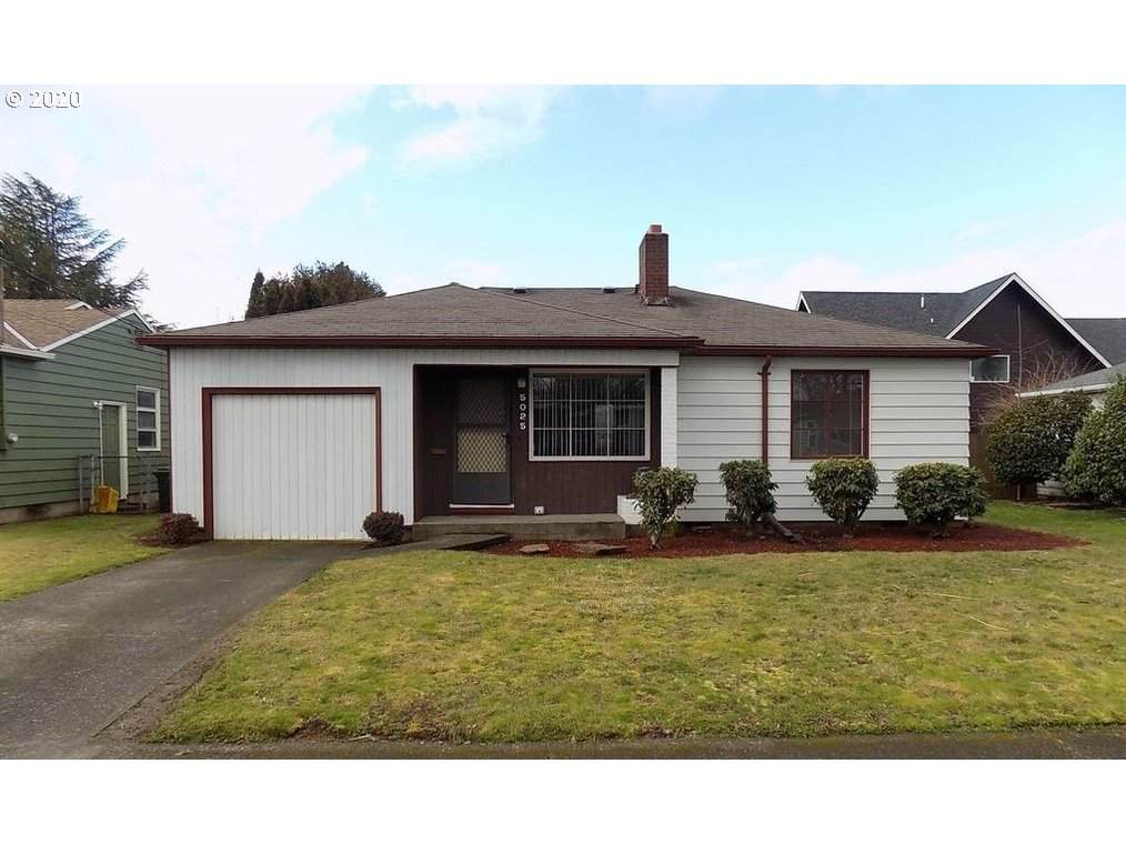 5025 51ST Ave - Photo 1